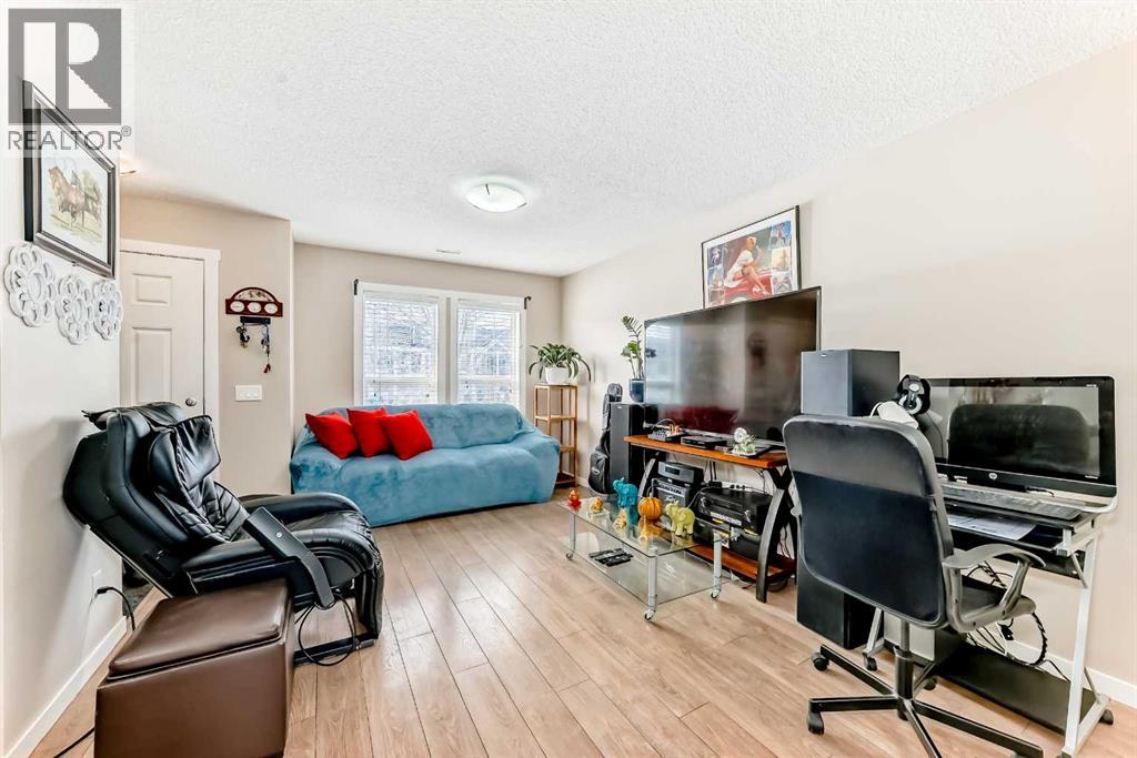 38 Auburn Bay Link SE, Calgary, Alberta  T3M 1S8 - Photo 17 - A2294985