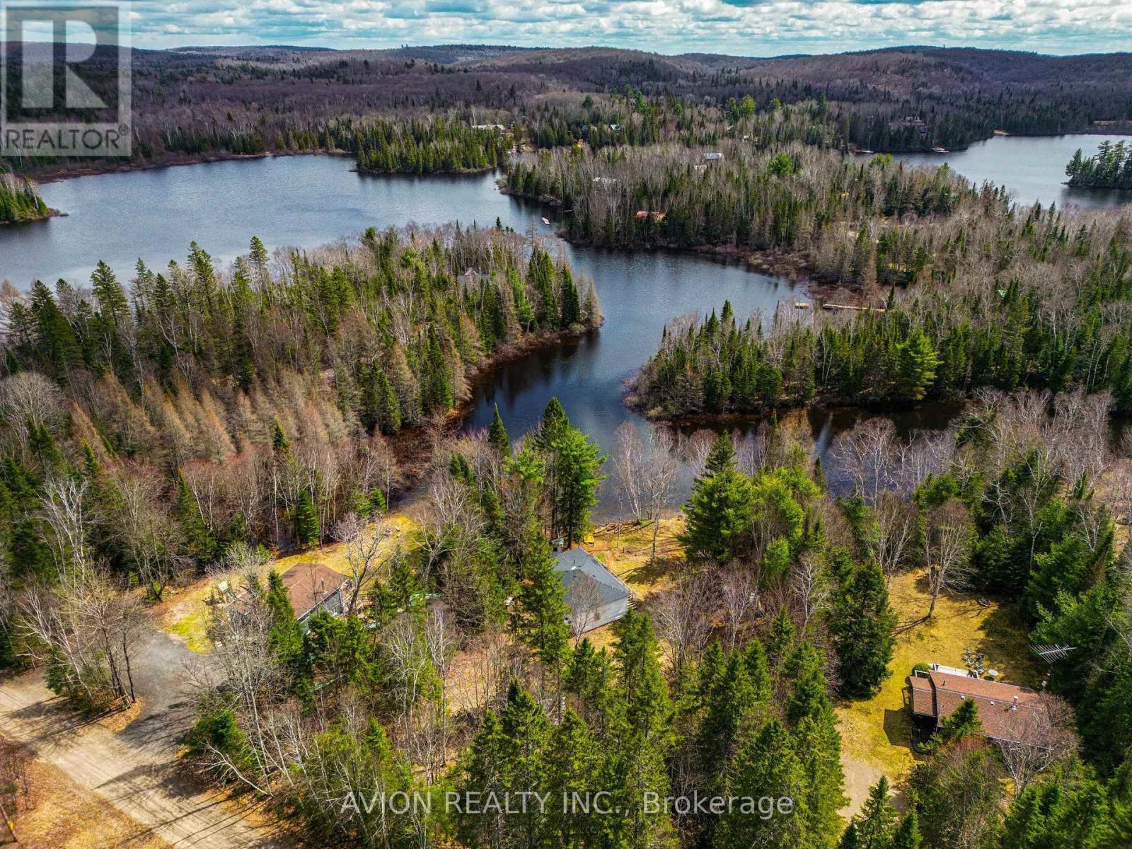 185 Fisher Lake Lane, Kearney, Ontario  P0A 1M0 - Photo 2 - X12942756