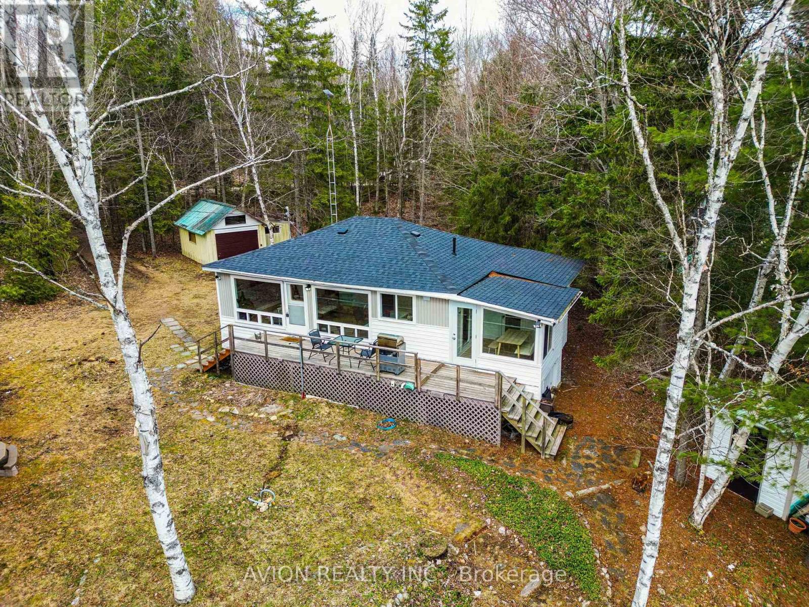 185 Fisher Lake Lane, Kearney, Ontario  P0A 1M0 - Photo 3 - X12942756