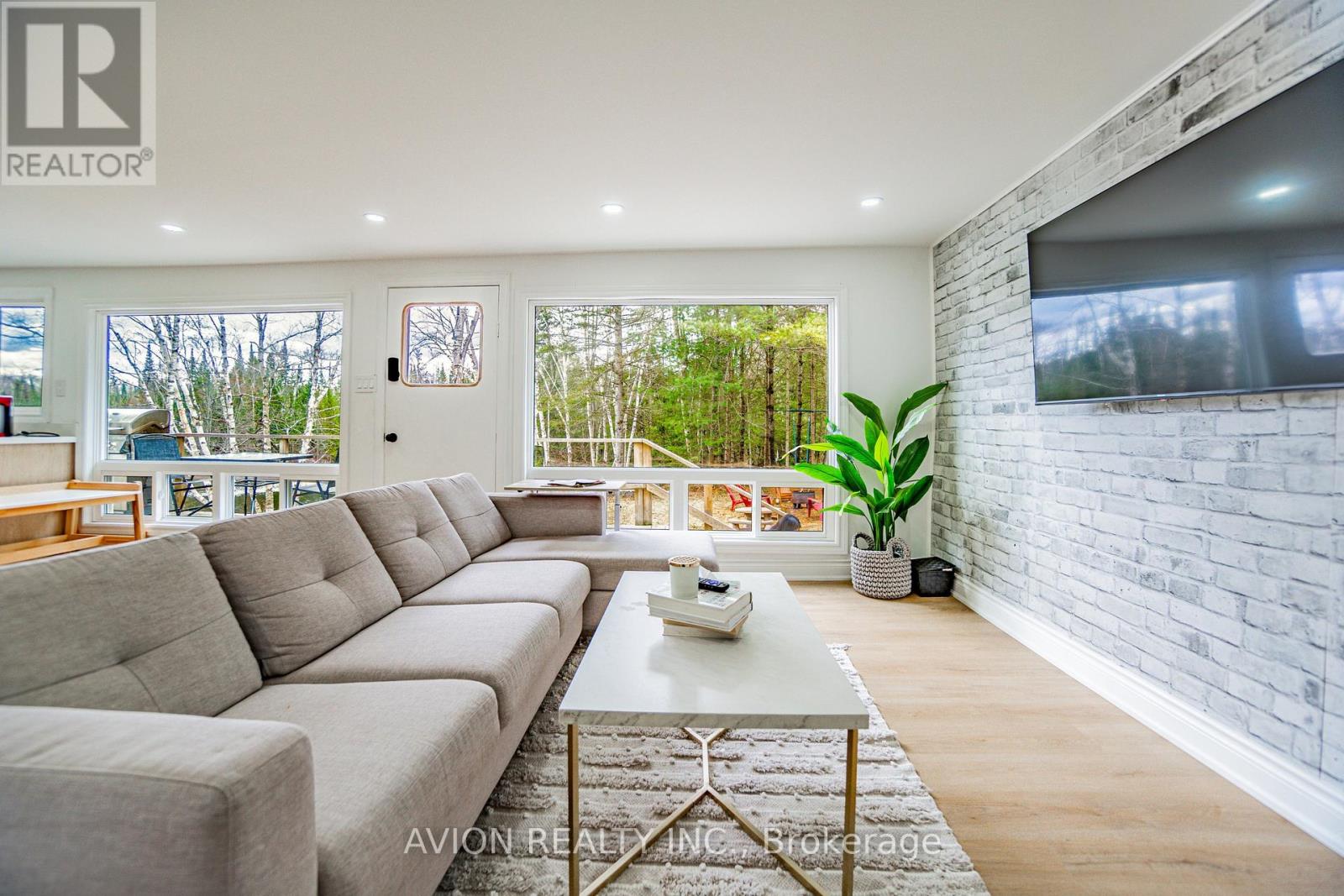 185 Fisher Lake Lane, Kearney, Ontario  P0A 1M0 - Photo 6 - X12942756