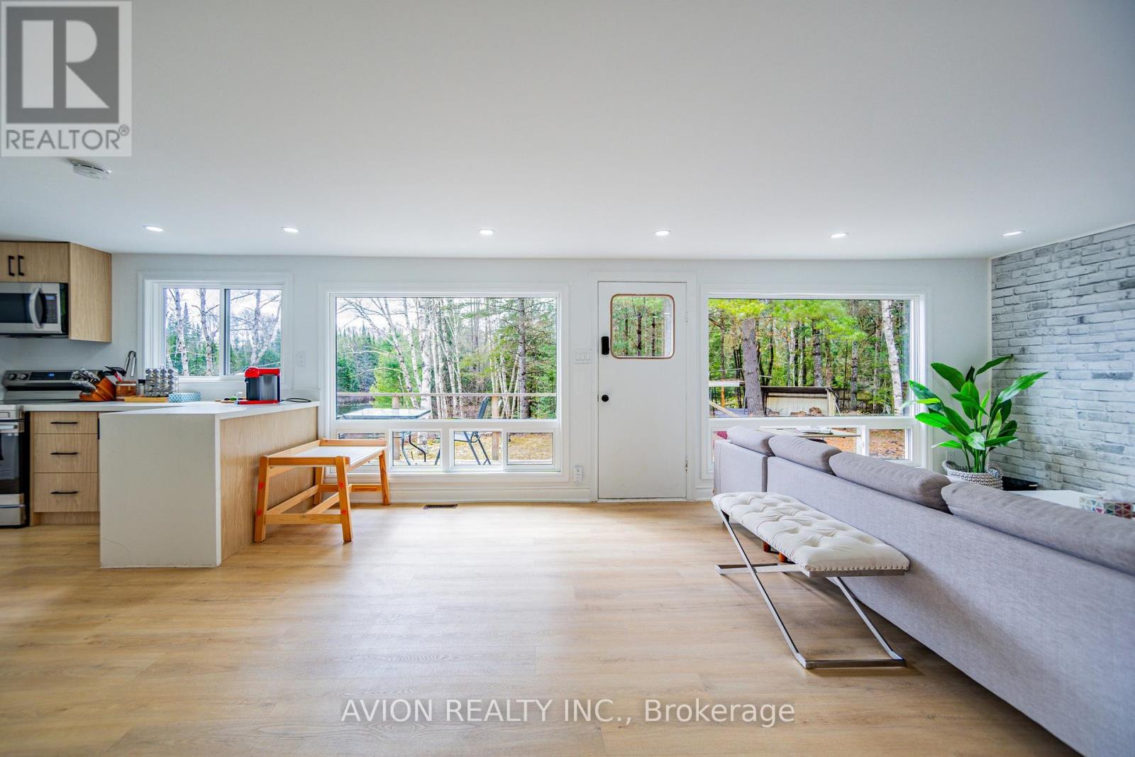 185 Fisher Lake Lane, Kearney, Ontario  P0A 1M0 - Photo 8 - X12942756