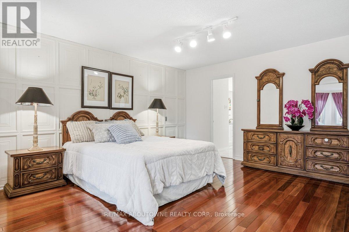 4538 Mayflower Drive, Mississauga, Ontario  L5R 1S3 - Photo 22 - W12942268