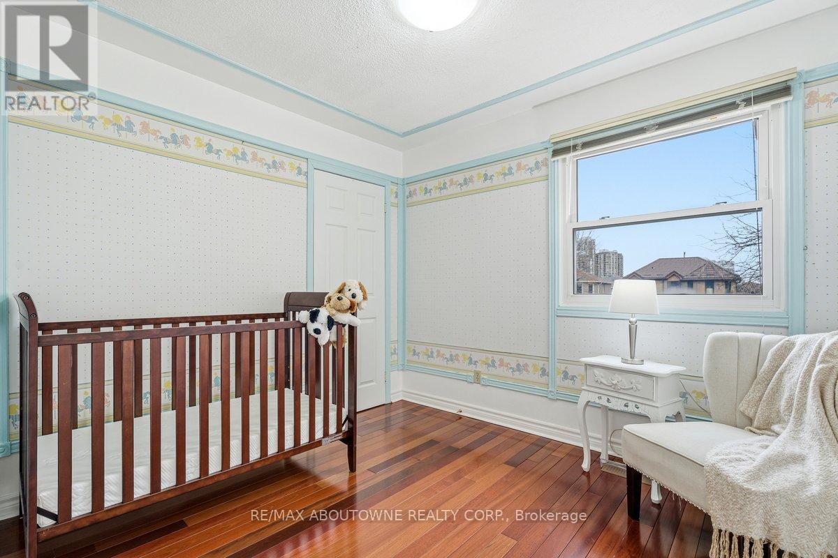 4538 Mayflower Drive, Mississauga, Ontario  L5R 1S3 - Photo 28 - W12942268