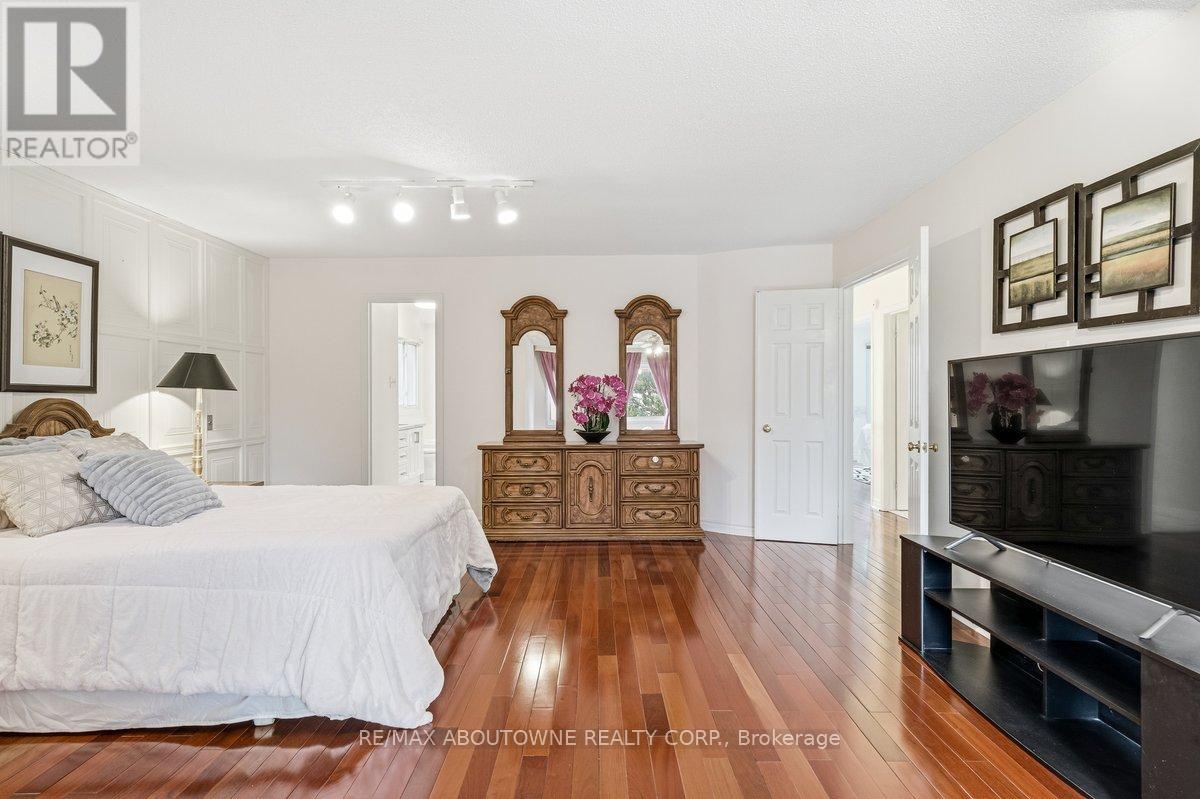 4538 Mayflower Drive, Mississauga, Ontario  L5R 1S3 - Photo 23 - W12942268