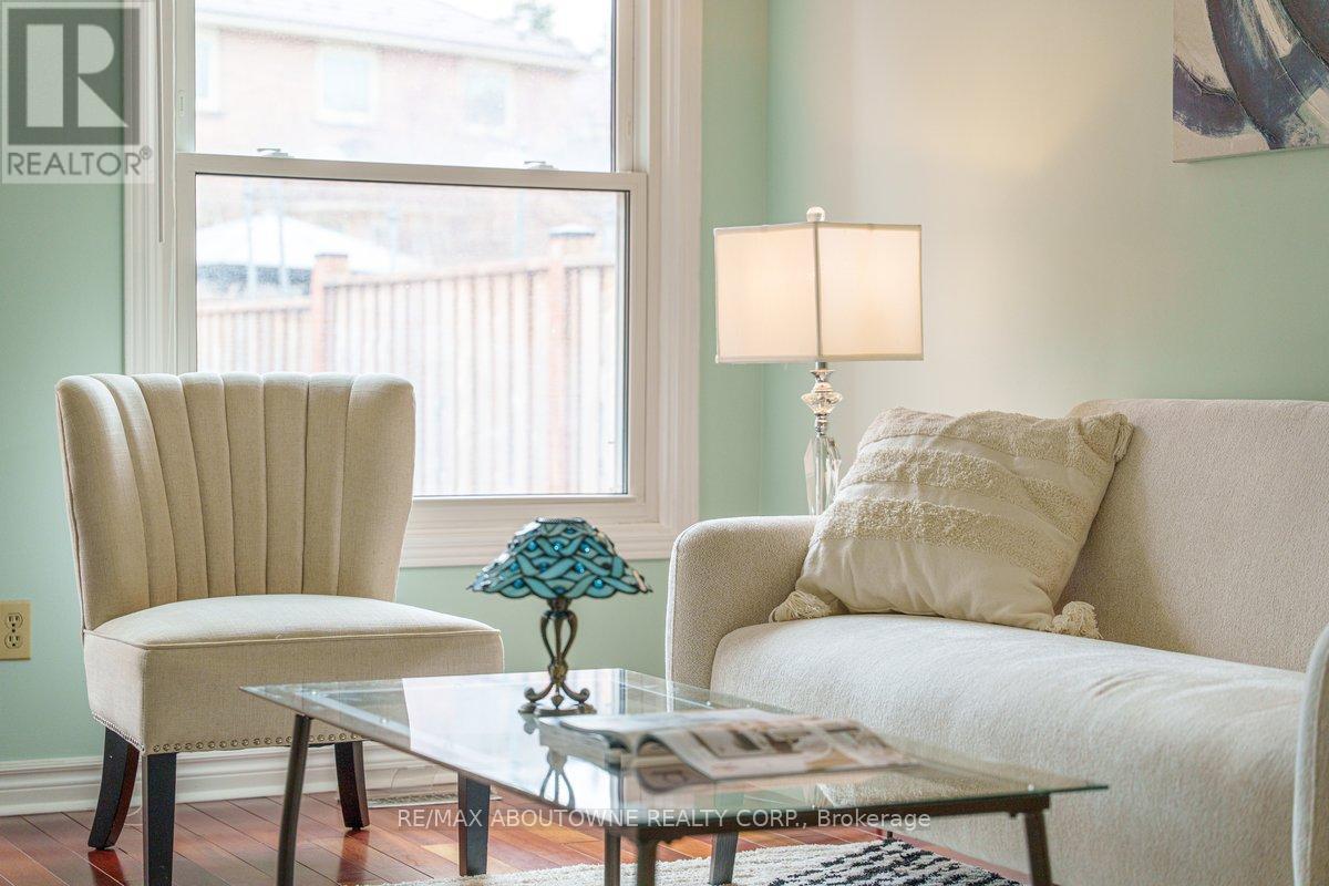 4538 Mayflower Drive, Mississauga, Ontario  L5R 1S3 - Photo 18 - W12942268