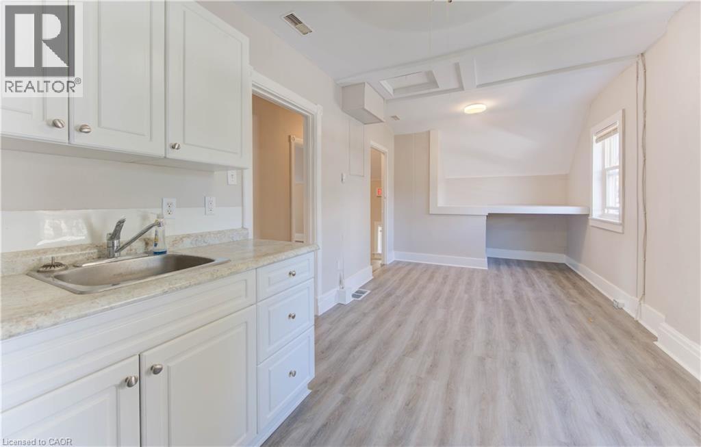 233 Lancaster Street E, Kitchener, Ontario  N2H 1N5 - Photo 22 - 40815911