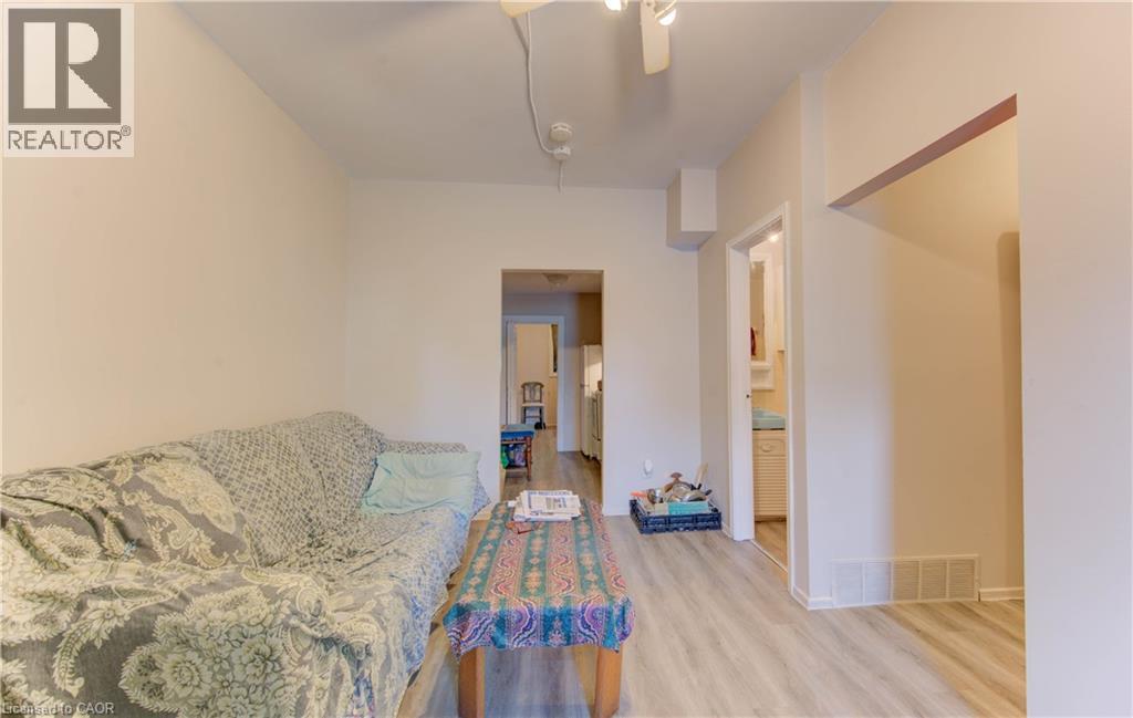 233 Lancaster Street E, Kitchener, Ontario  N2H 1N5 - Photo 4 - 40815911