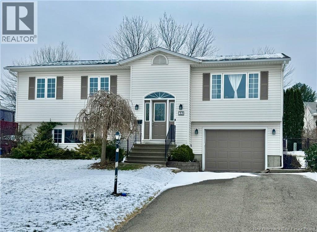 33 Lansdown Avenue, Oromocto, New Brunswick  E2V 4J7 - Photo 1 - NB136007