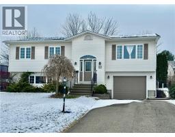 33 Lansdown Avenue, oromocto, New Brunswick
