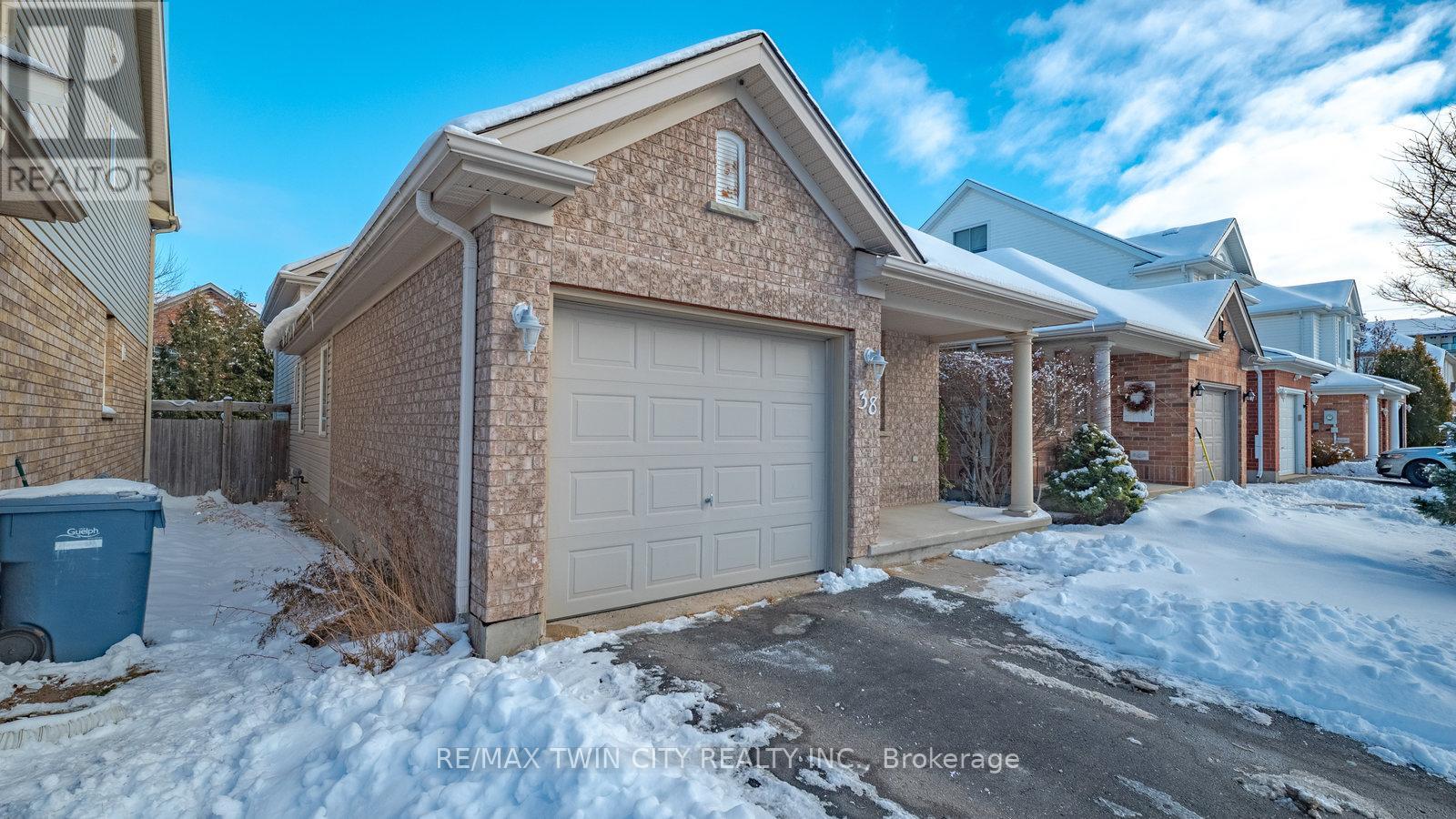 38 Sinclair Street, Guelph, Ontario  N1L 1R8 - Photo 28 - X12633366