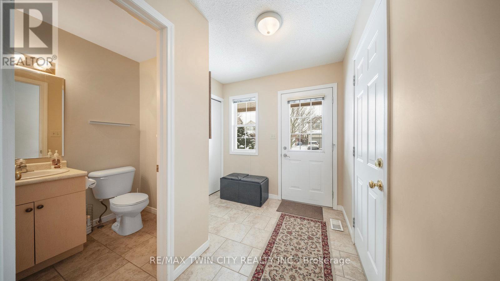 38 Sinclair Street, Guelph, Ontario  N1L 1R8 - Photo 6 - X12633366