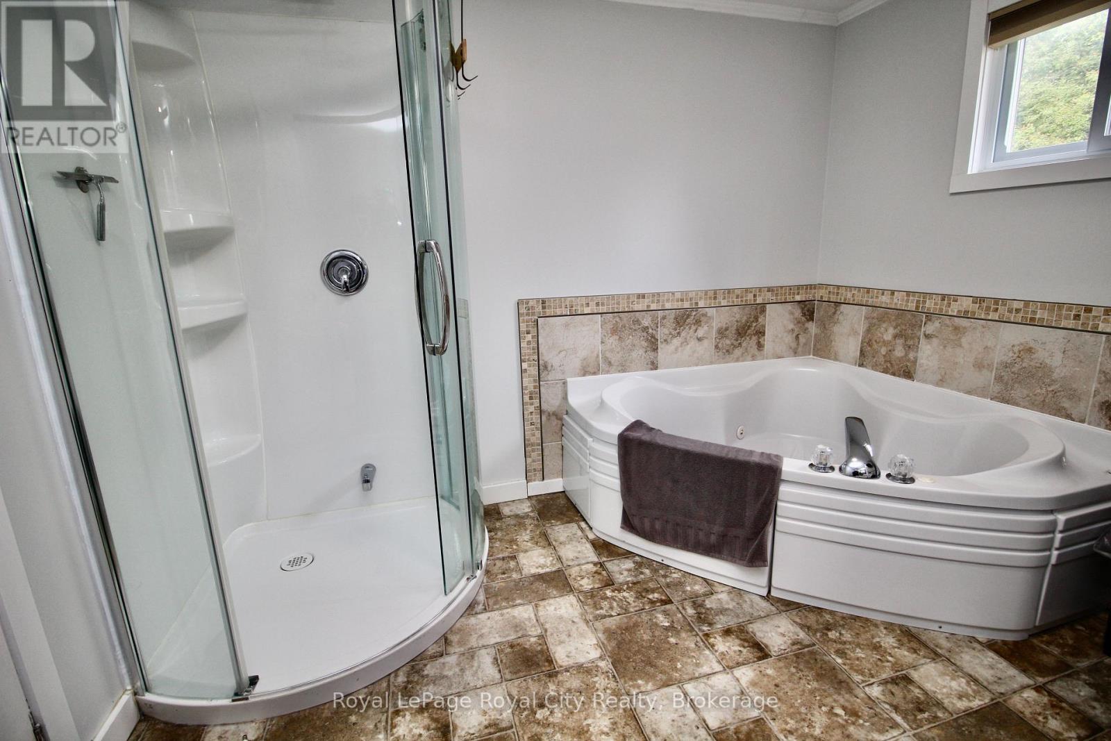 6339 6 Highway, Northern Bruce Peninsula, Ontario  N0H 2R0 - Photo 10 - X12942826