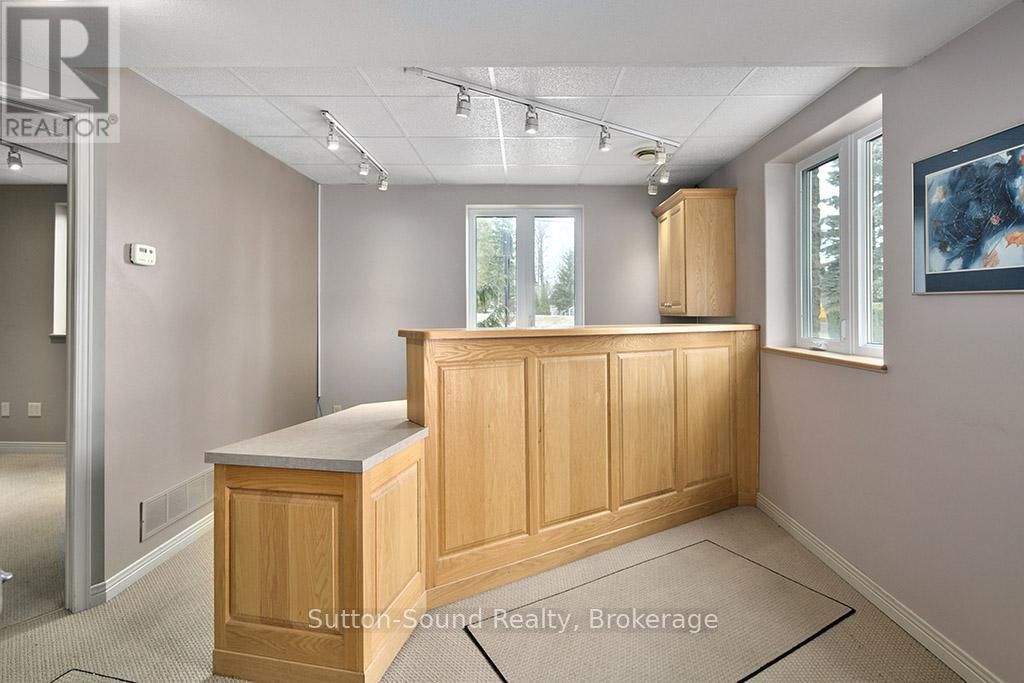 660 Main Street, South Bruce Peninsula, Ontario  N0H 2T0 - Photo 15 - X12942914