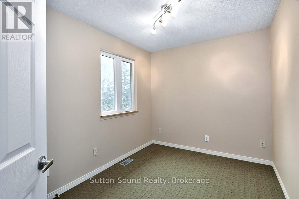 660 Main Street, South Bruce Peninsula, Ontario  N0H 2T0 - Photo 24 - X12942914