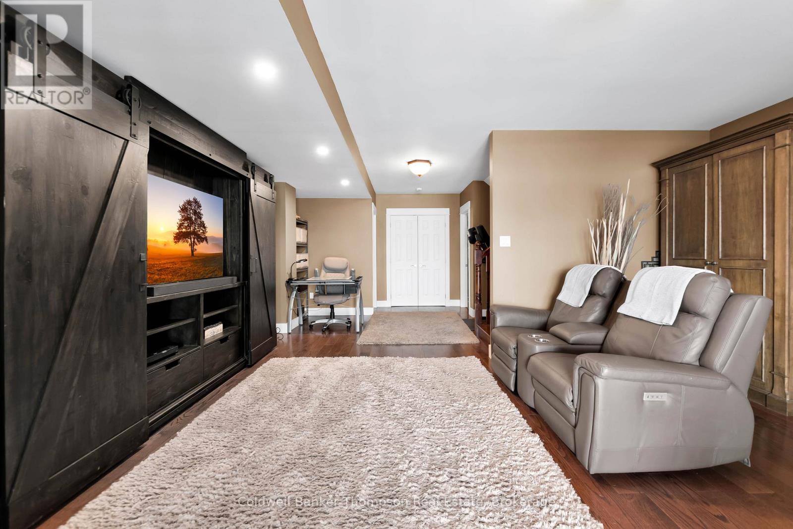 2 - 23 Winona Drive, Huntsville, Ontario  P1H 1L9 - Photo 34 - X12942920