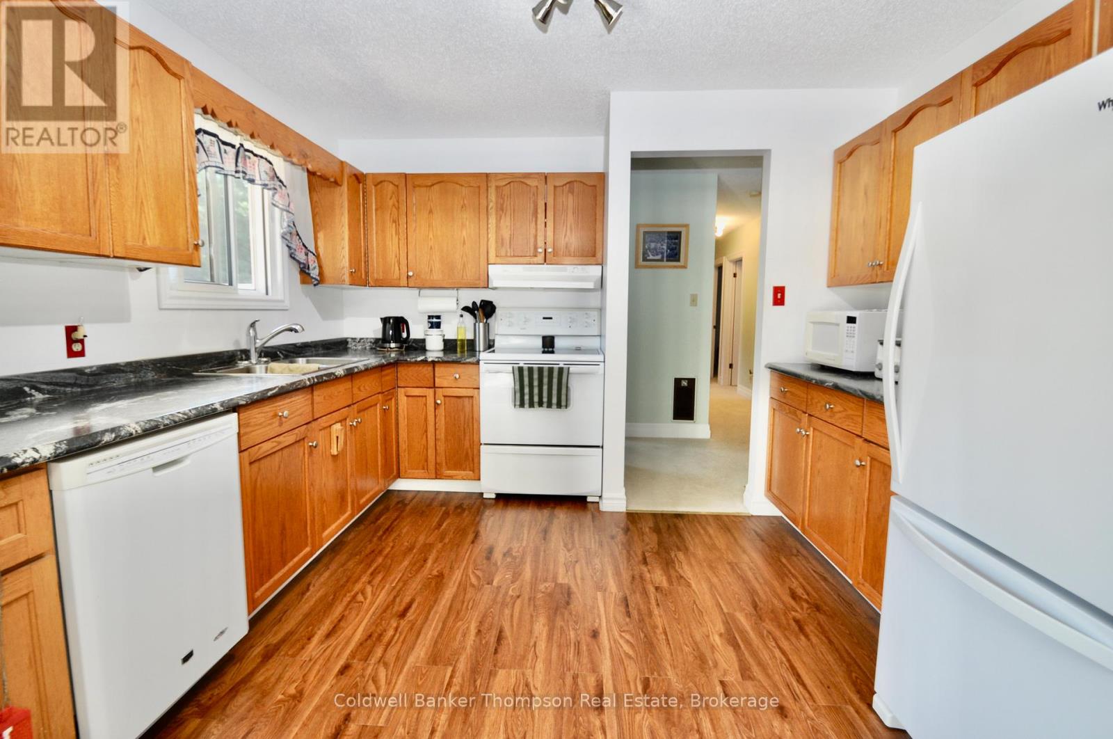 1803 Ravenscliffe Road, Huntsville, Ontario  P1H 2J2 - Photo 7 - X12942958