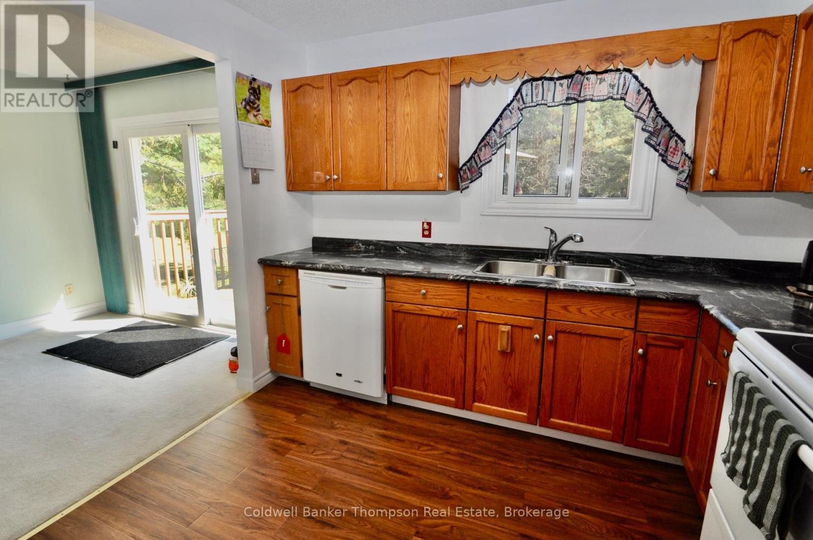 1803 Ravenscliffe Road, Huntsville, Ontario  P1H 2J2 - Photo 9 - X12942958