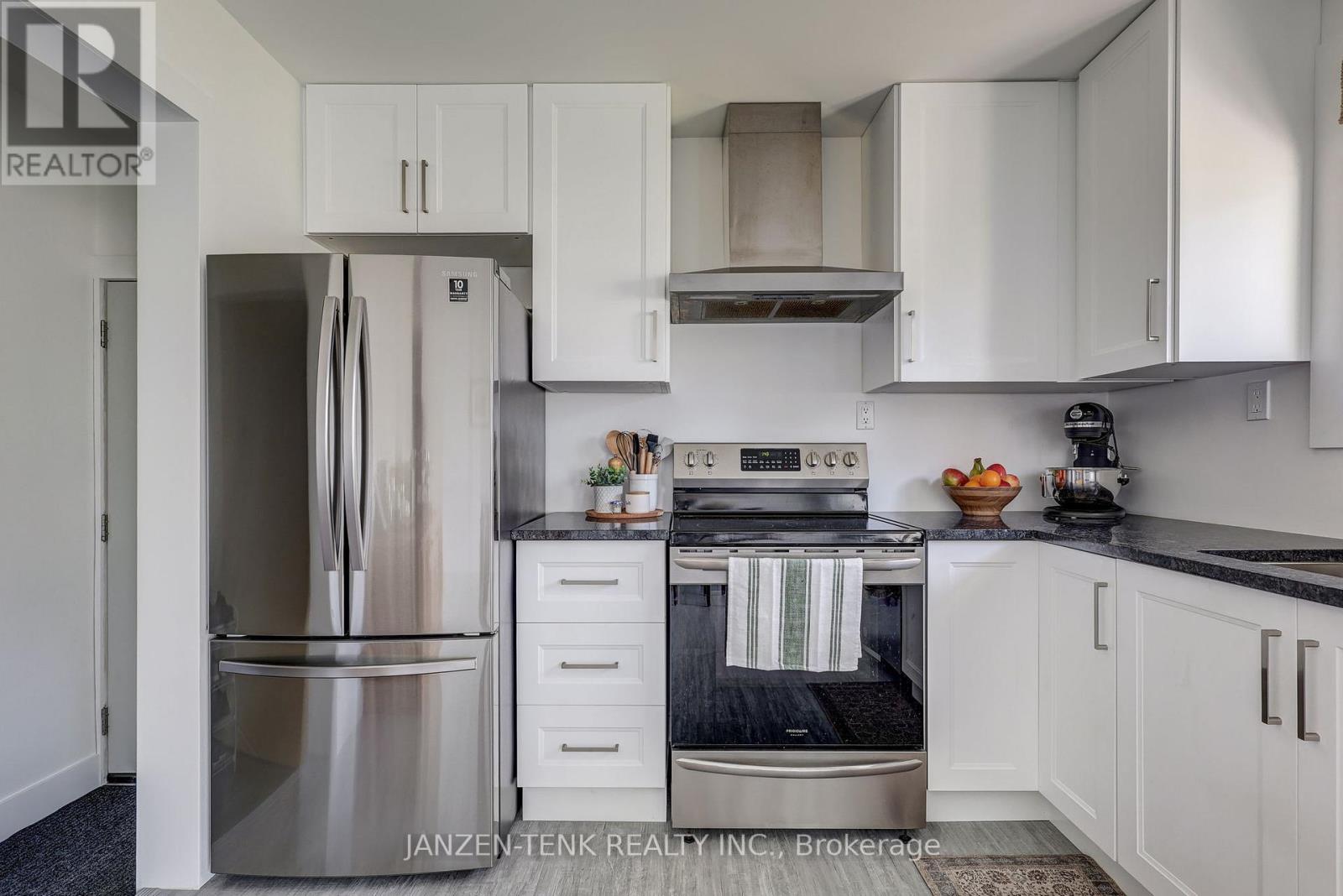 Photo 32 of 46 for 24 Centennial Avenue