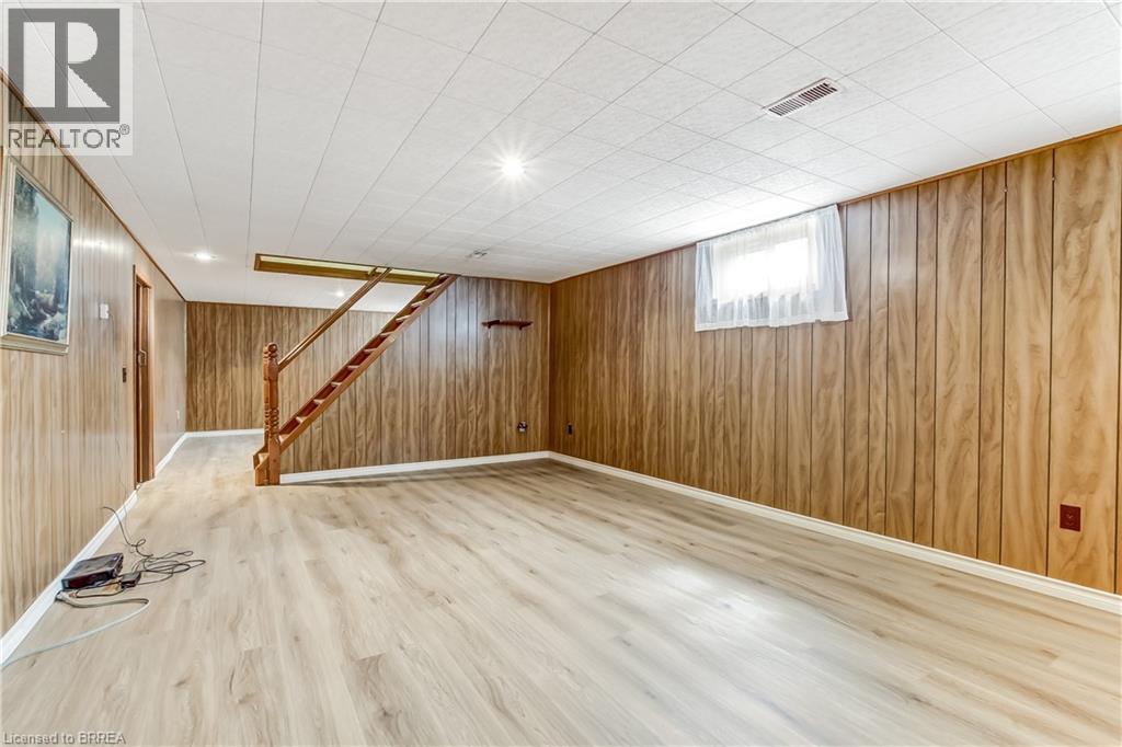 8 Waddington Street, Brantford, Ontario  N3R 2R1 - Photo 18 - 40786974