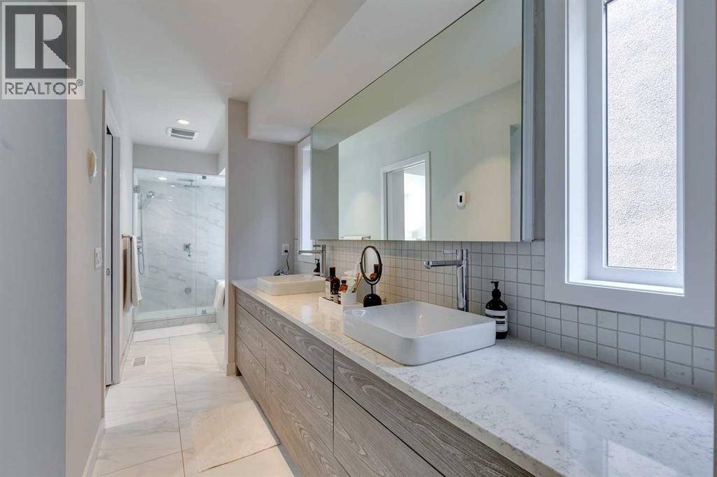 1710 35 Avenue SW, Calgary, Alberta  T2T 2B7 - Photo 12 - A2280856