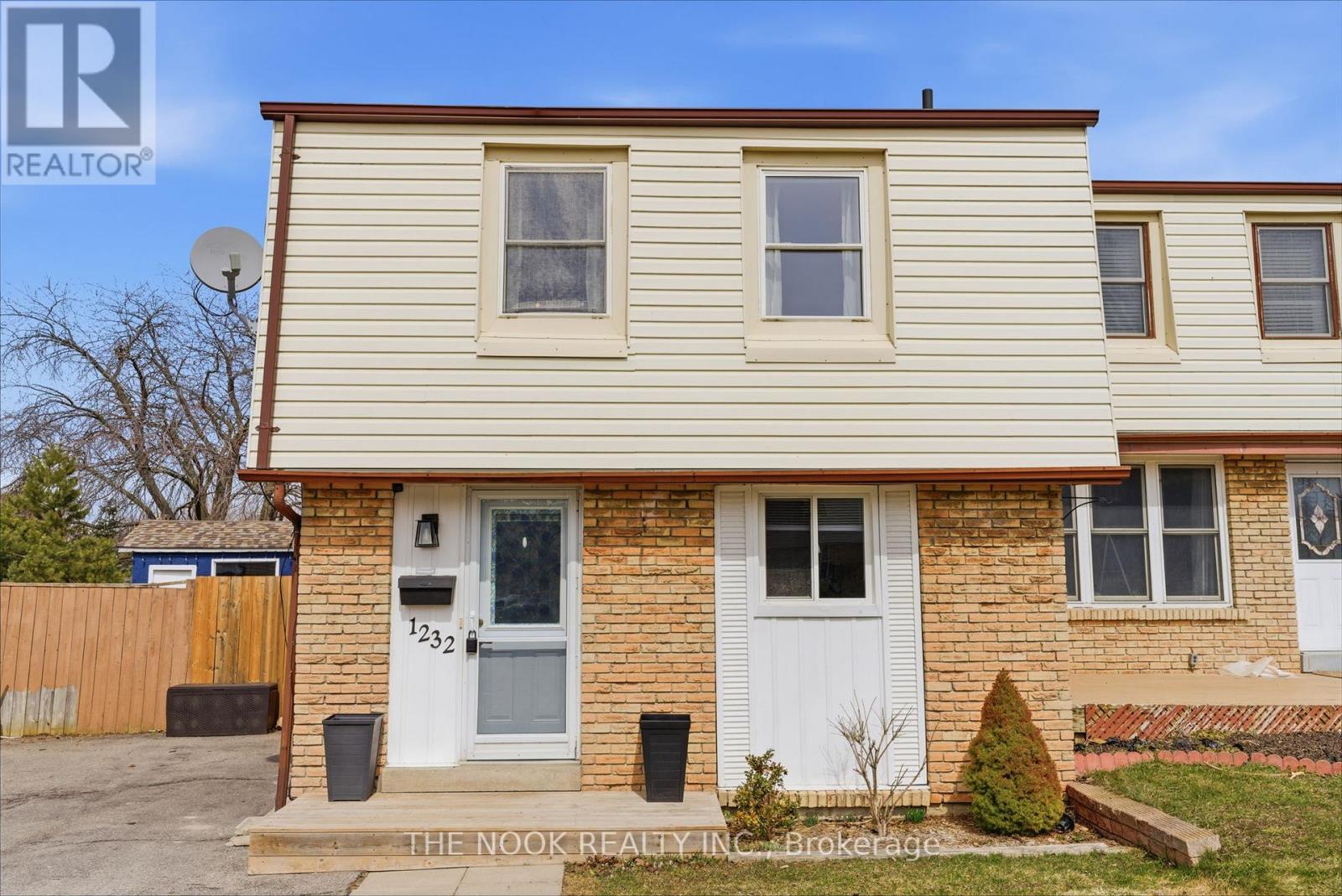 1232 SOUTHDALE AVENUE, Oshawa, Ontario