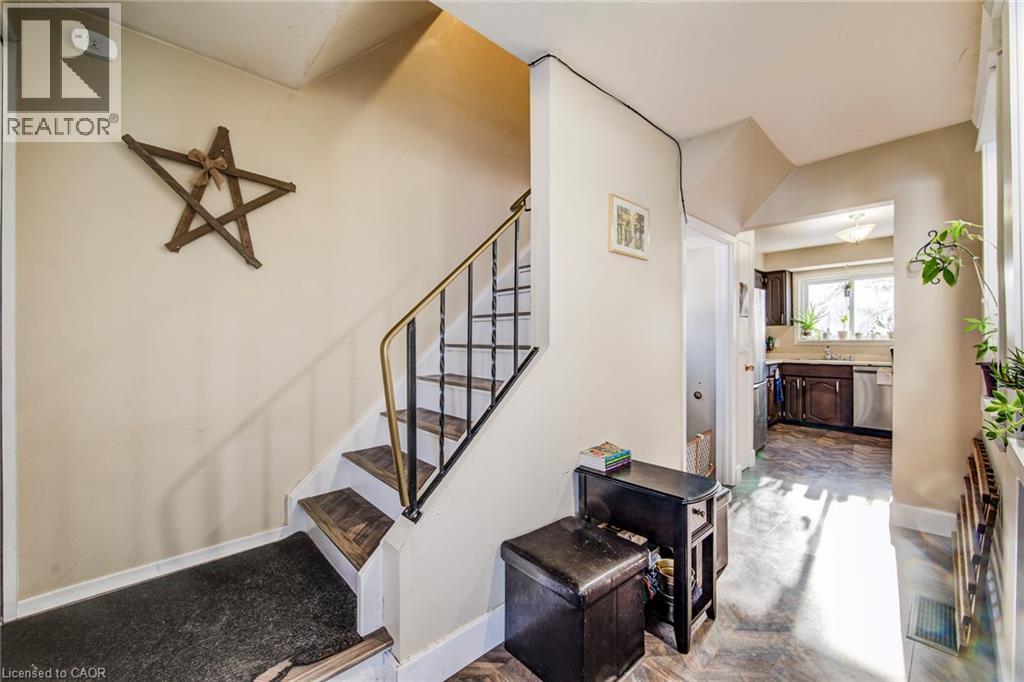 71 Shadeland Crescent, Kitchener, Ontario  N2M 2J1 - Photo 2 - 40809318