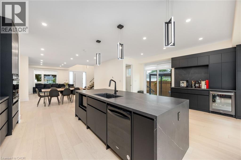 584 Walkers Line, Burlington, Ontario  L7N 2E5 - Photo 16 - 40816769