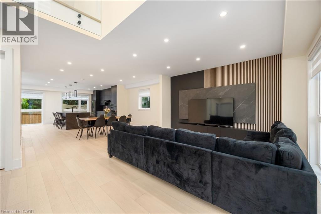 584 Walkers Line, Burlington, Ontario  L7N 2E5 - Photo 8 - 40816769