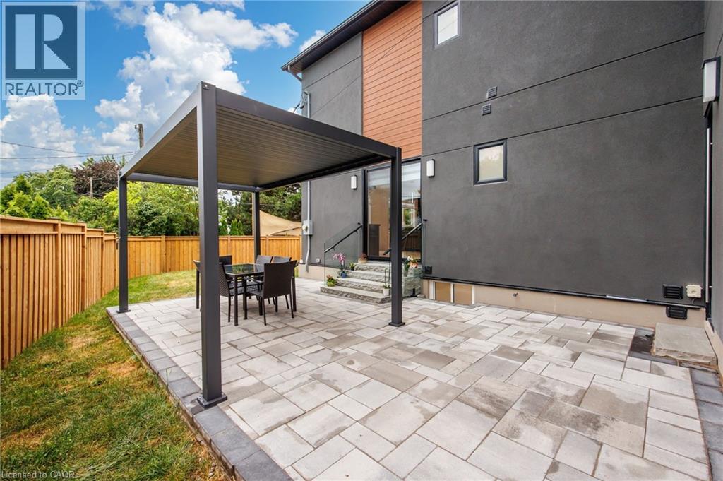 584 Walkers Line, Burlington, Ontario  L7N 2E5 - Photo 38 - 40816769