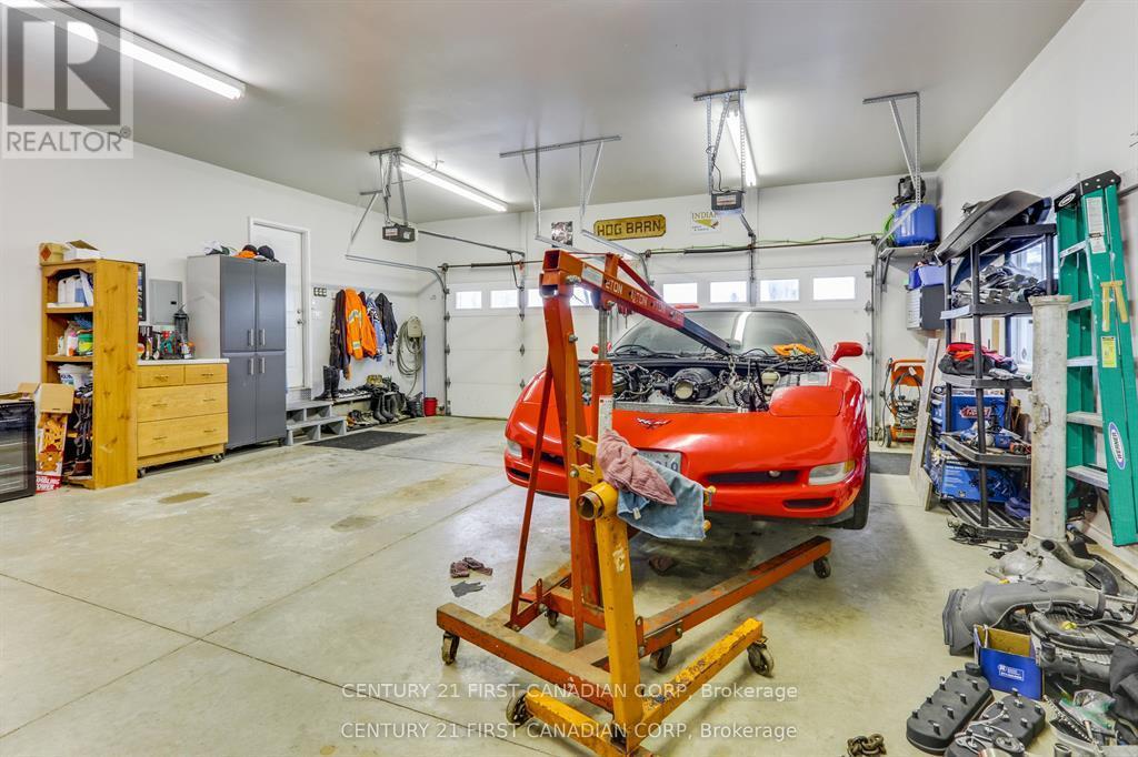 16916 Evelyn Drive, Thames Centre, Ontario  N0M 2P0 - Photo 22 - X12942888