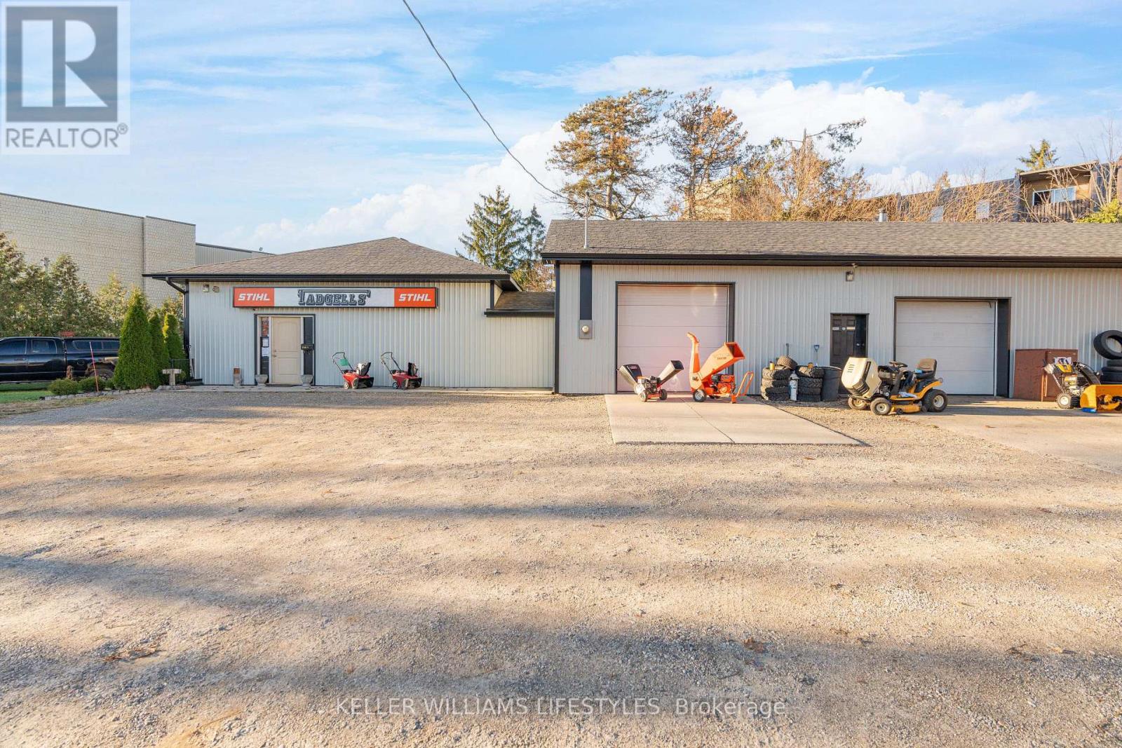 281 Metcalfe Street W, Strathroy-Caradoc, Ontario  N7G 1N4 - Photo 4 - X12942906