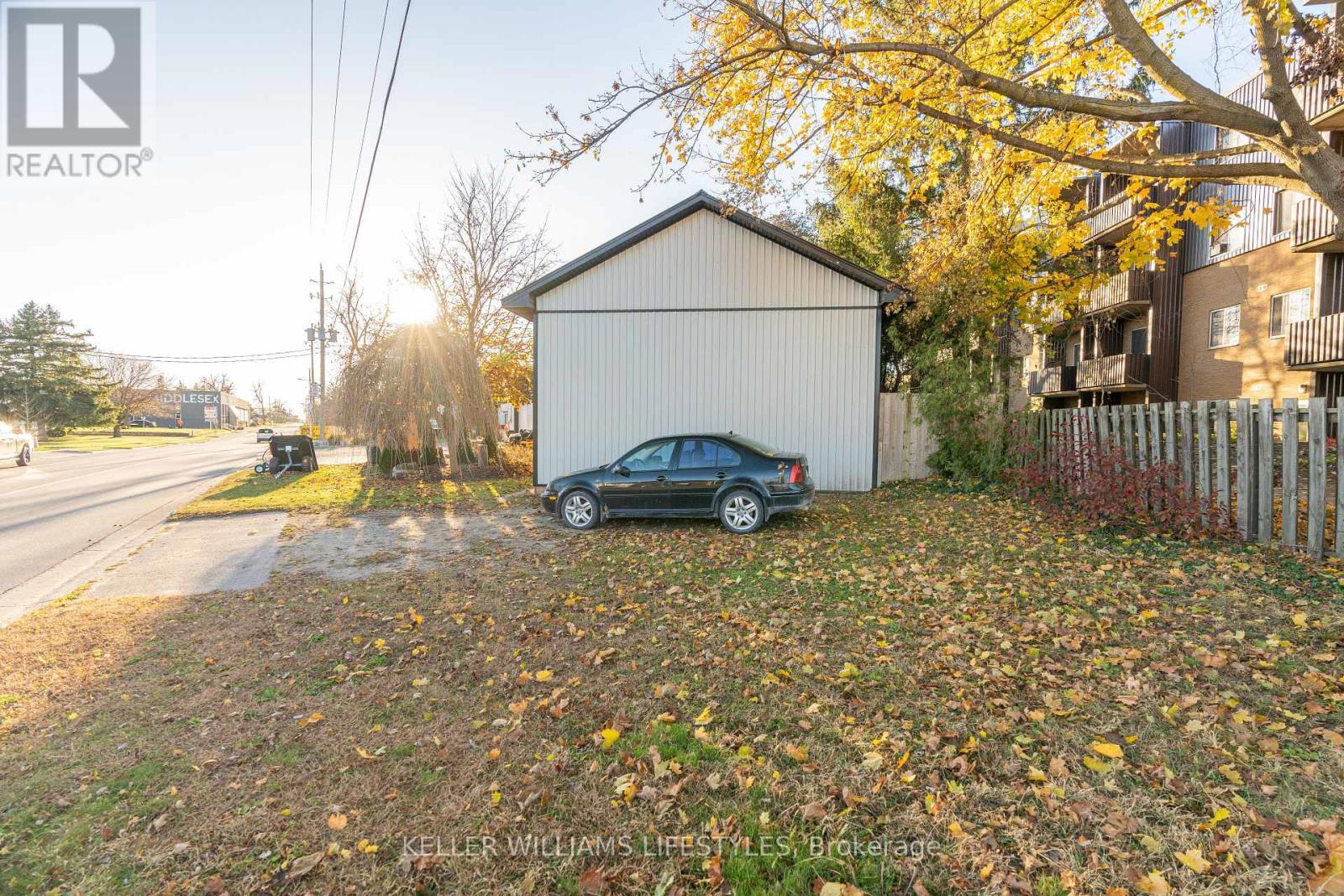281 Metcalfe Street W, Strathroy-Caradoc, Ontario  N7G 1N4 - Photo 6 - X12942906