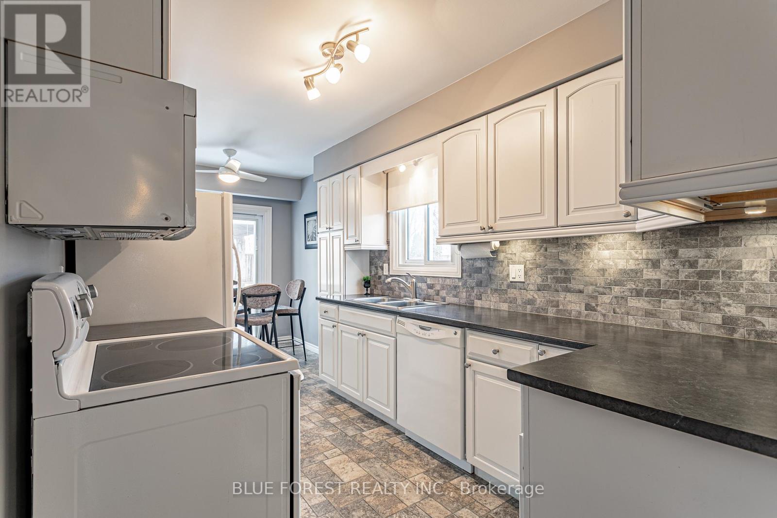 99 Chancton Crescent, London South, Ontario  N6E 2Y5 - Photo 12 - X12943010