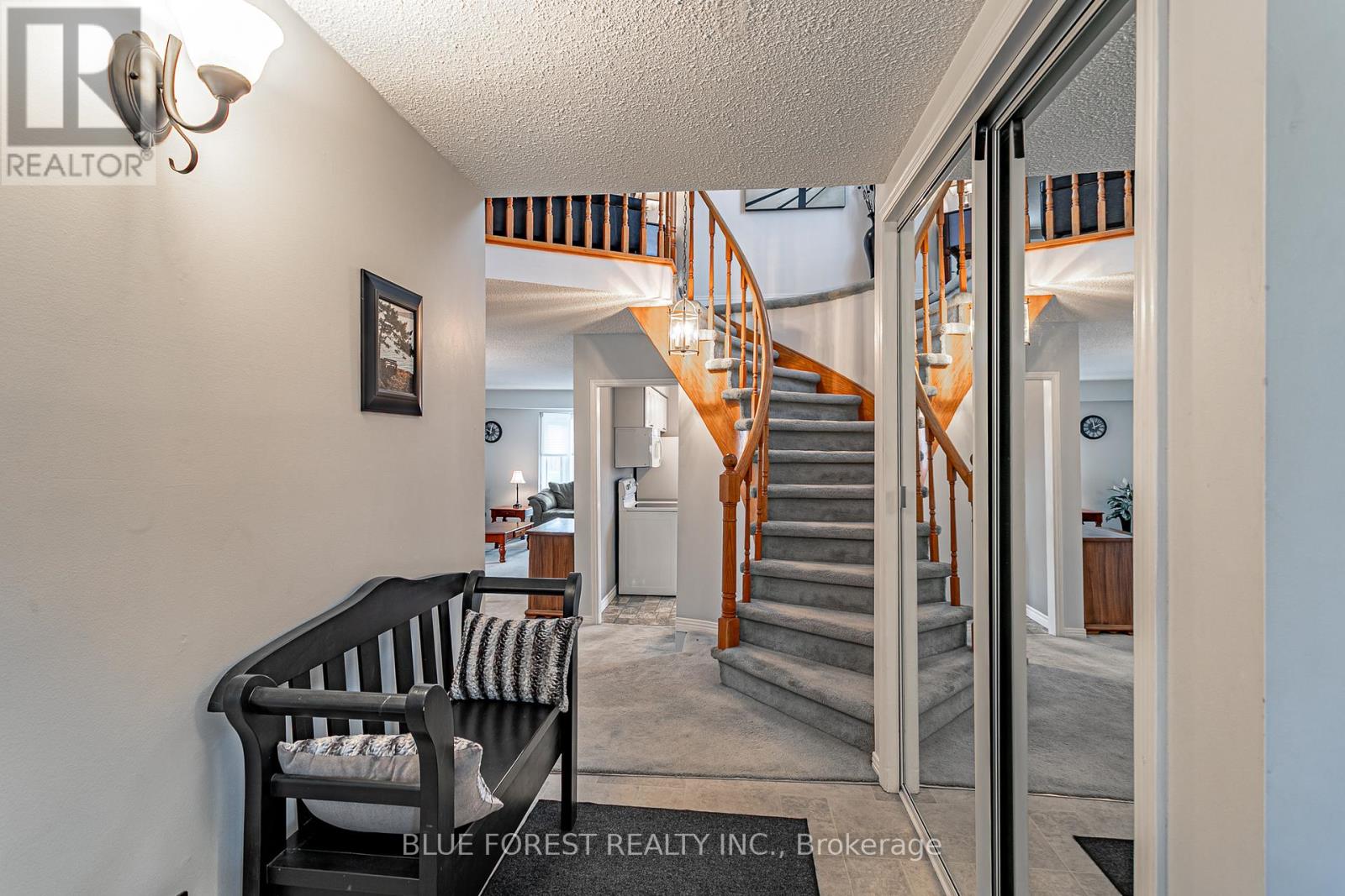 99 Chancton Crescent, London South, Ontario  N6E 2Y5 - Photo 6 - X12943010