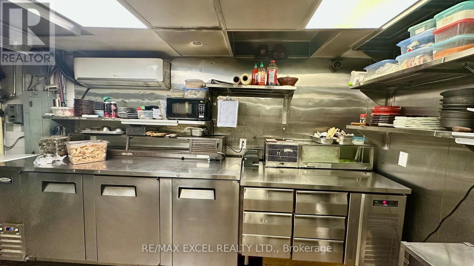 30 St Partick Street, Toronto, Ontario  M5T 3A3 - Photo 16 - C12942886