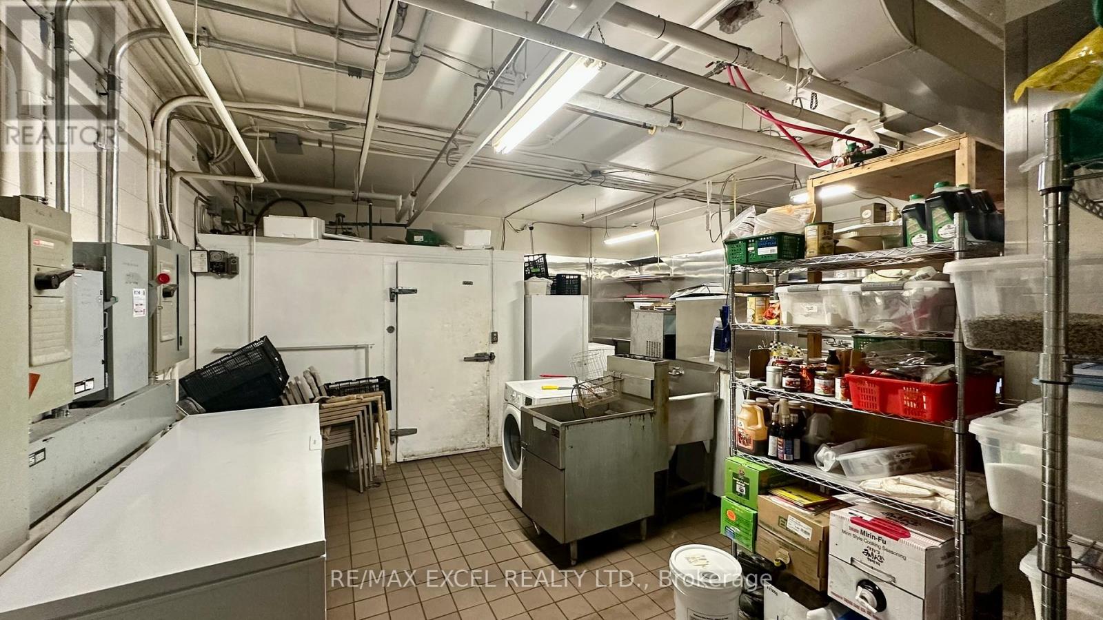 30 St Partick Street, Toronto, Ontario  M5T 3A3 - Photo 19 - C12942886