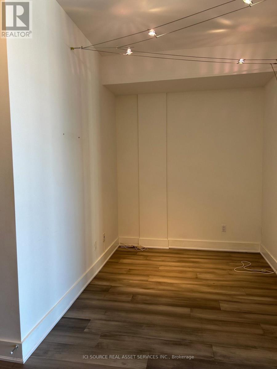 1017 - 637 Lake Shore Boulevard W, Toronto, Ontario  M5V 3J6 - Photo 10 - C12942950