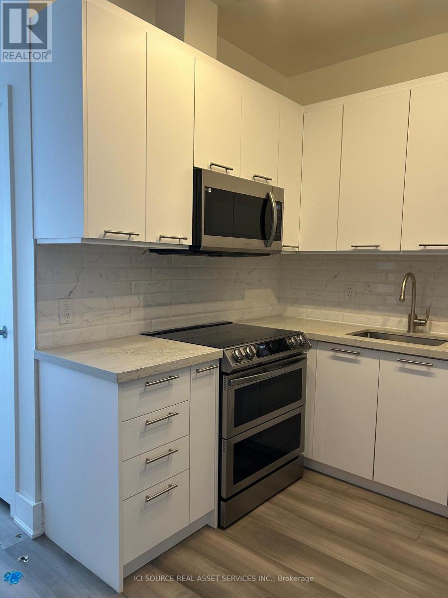 1017 - 637 Lake Shore Boulevard W, Toronto, Ontario  M5V 3J6 - Photo 9 - C12942950