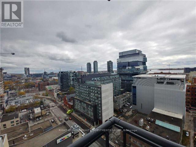 1927 - 460 Adelaide Street E, Toronto, Ontario  M5A 1N6 - Photo 9 - C12942962