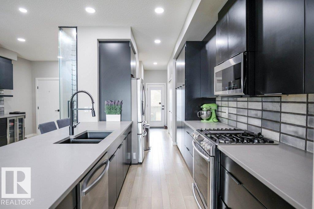 266 Charlesworth Dr Sw, Edmonton, Alberta  T6X 2P4 - Photo 6 - E4479974