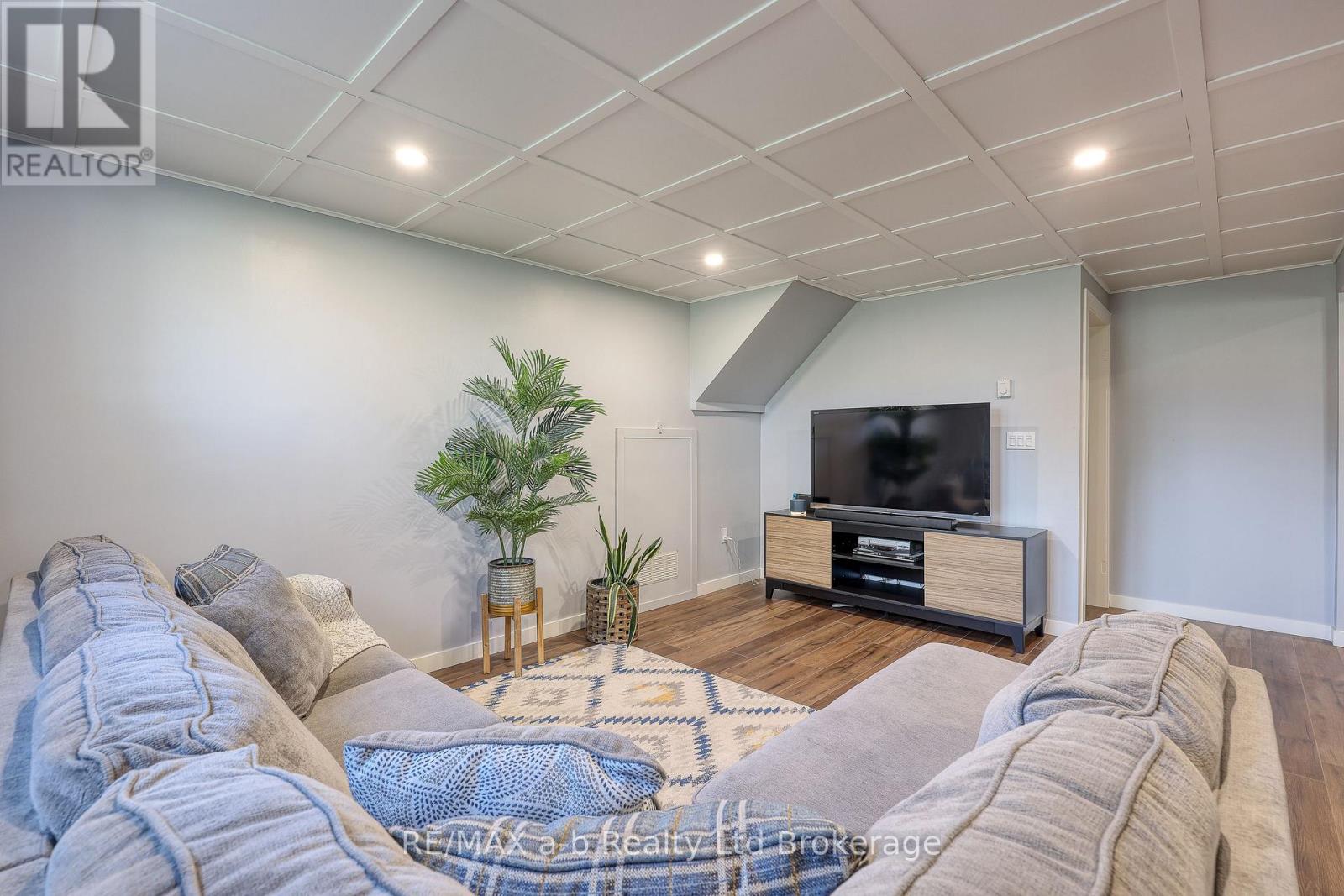 249 Arris Crescent, West Perth, Ontario  N0K 1N0 - Photo 25 - X12921734