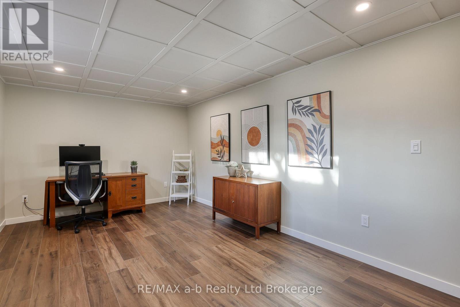 249 Arris Crescent, West Perth, Ontario  N0K 1N0 - Photo 27 - X12921734