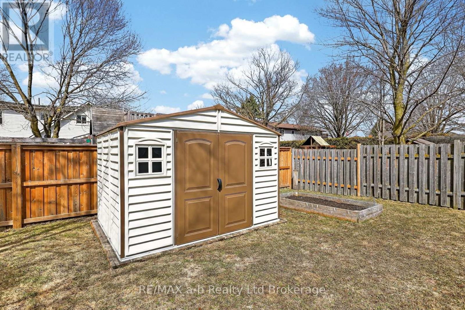 249 Arris Crescent, West Perth, Ontario  N0K 1N0 - Photo 39 - X12921734