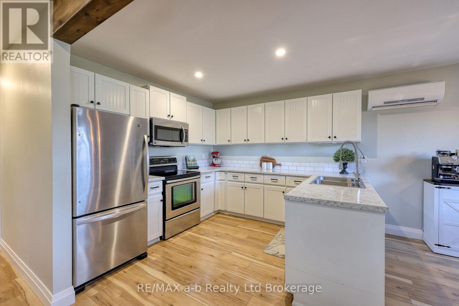 249 Arris Crescent, West Perth, Ontario  N0K 1N0 - Photo 8 - X12921734