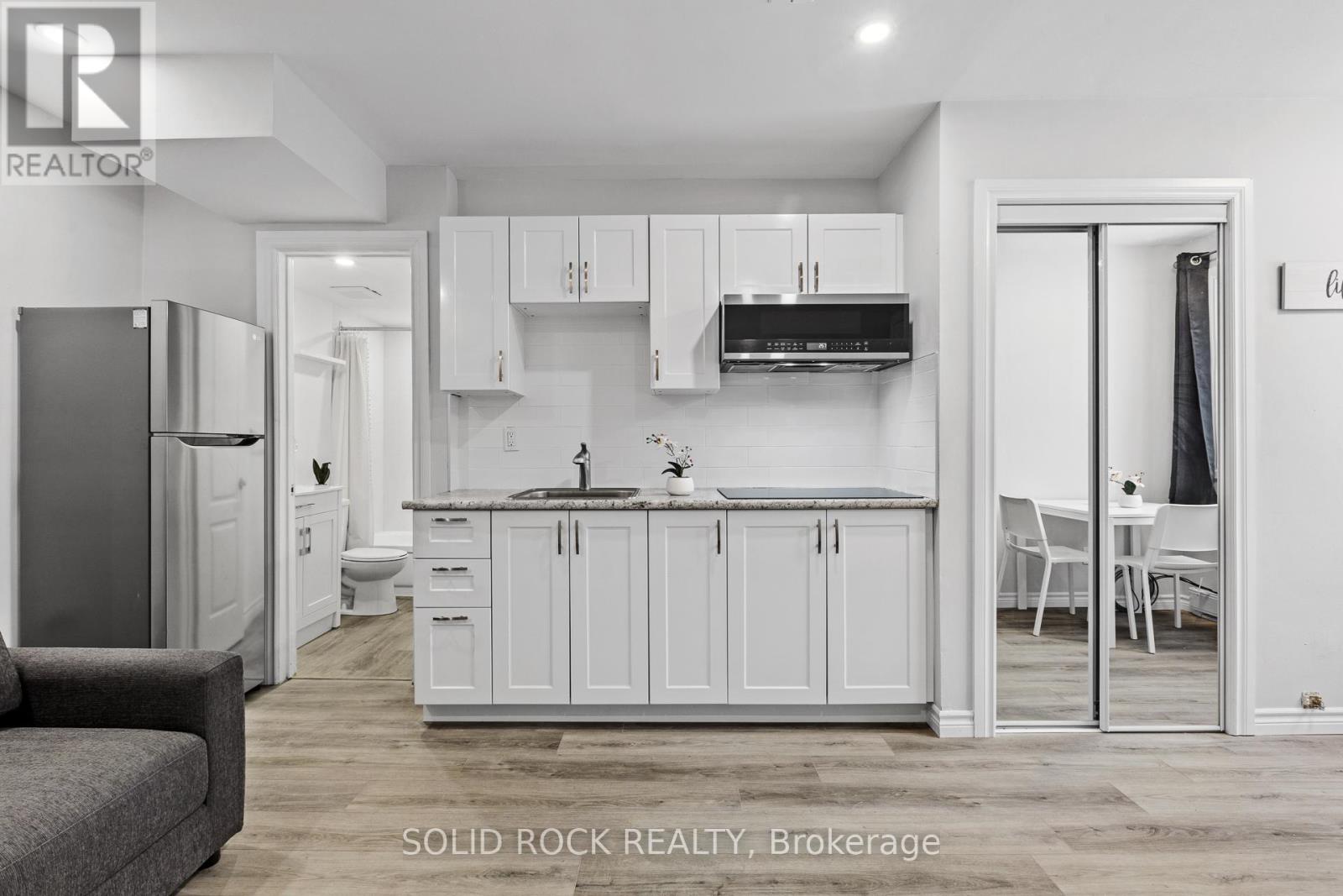 228 Lebreton Street N, Ottawa, Ontario  K1R 7J3 - Photo 6 - X12942810