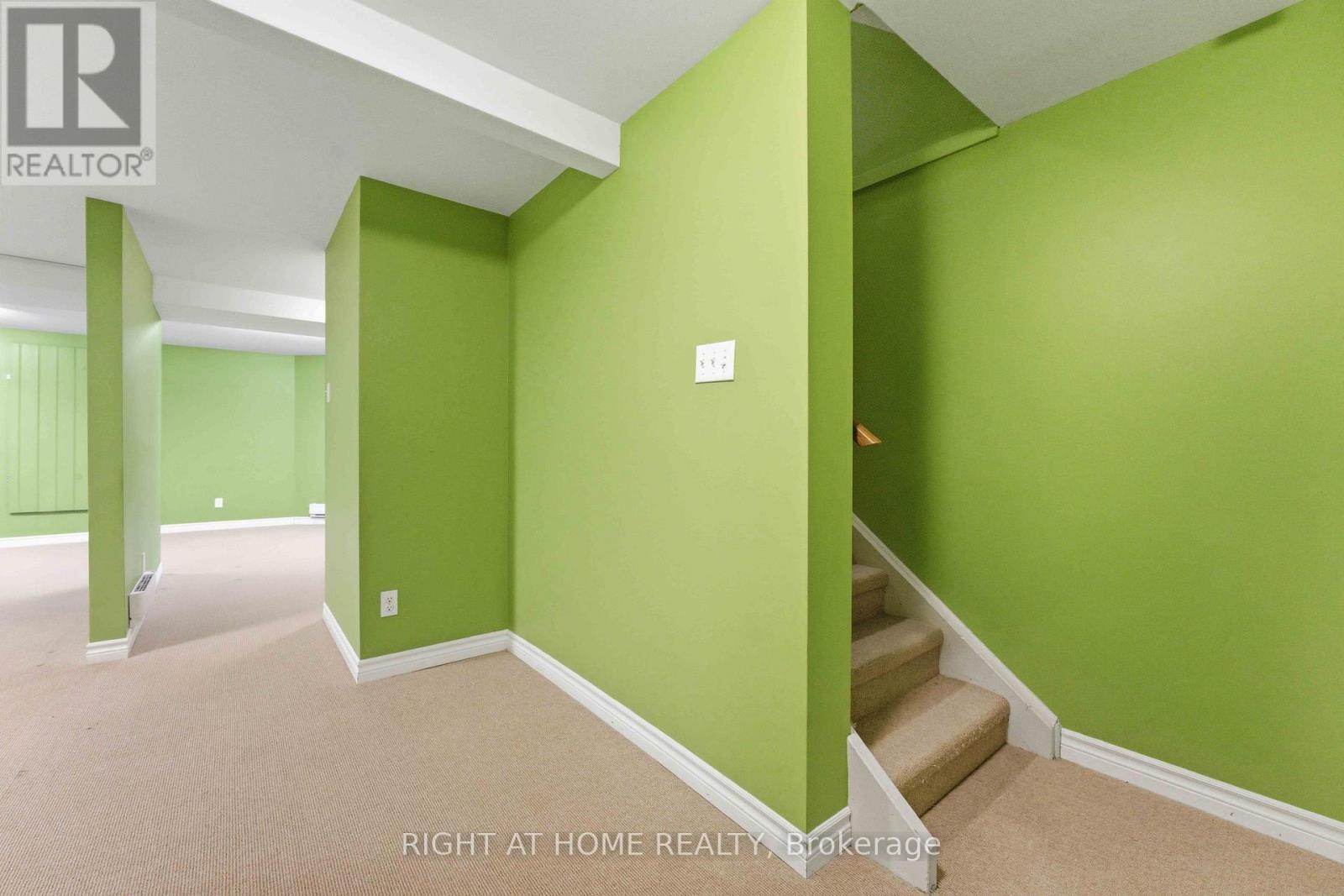 4 Chisholm Court, Ottawa, Ontario  K2K 1E2 - Photo 28 - X12942944