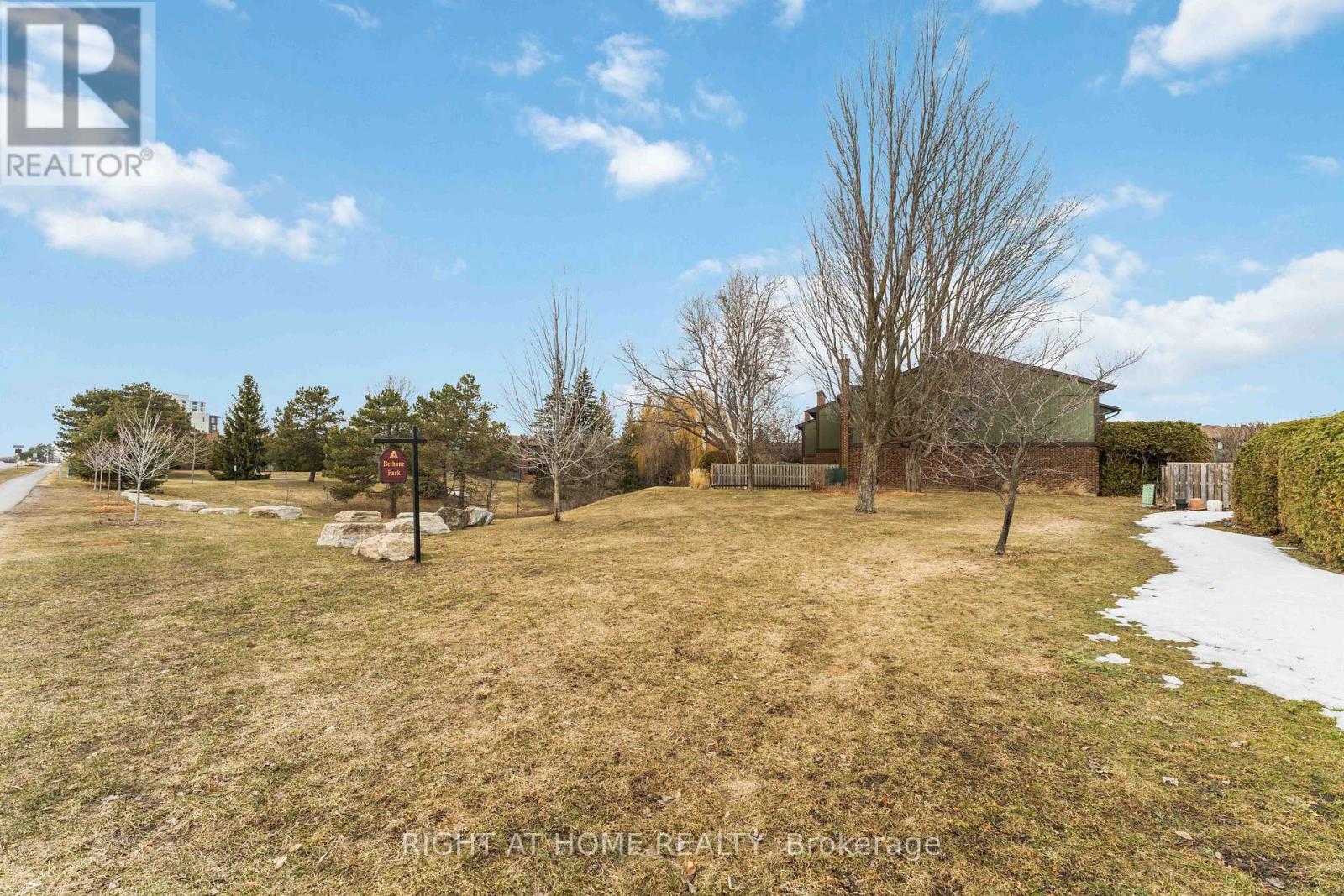 4 Chisholm Court, Ottawa, Ontario  K2K 1E2 - Photo 35 - X12942944