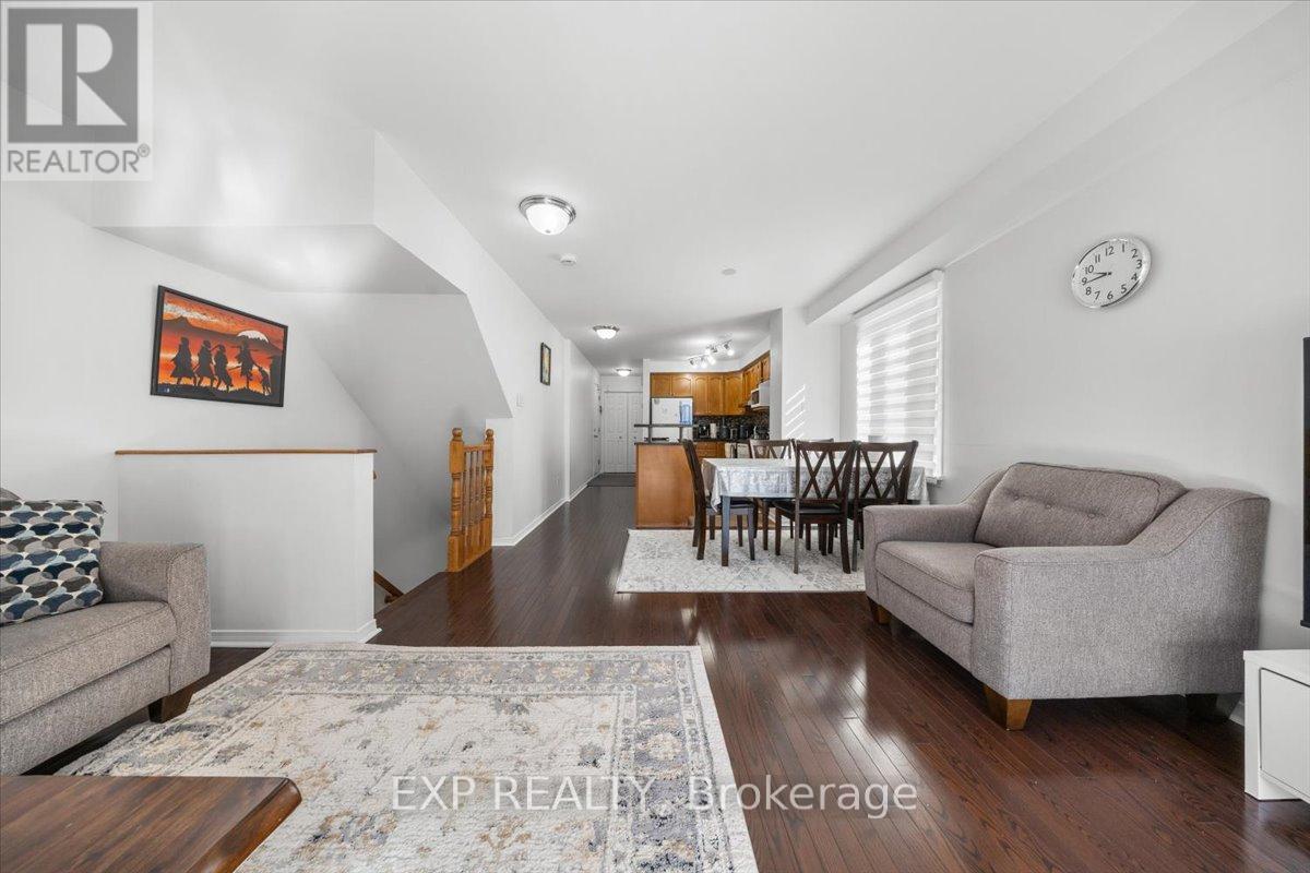 528 Reardon Private, Ottawa, Ontario  K1V 2L1 - Photo 13 - X12942970