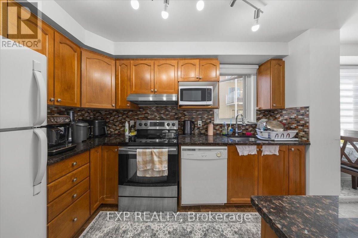 528 Reardon Private, Ottawa, Ontario  K1V 2L1 - Photo 6 - X12942970