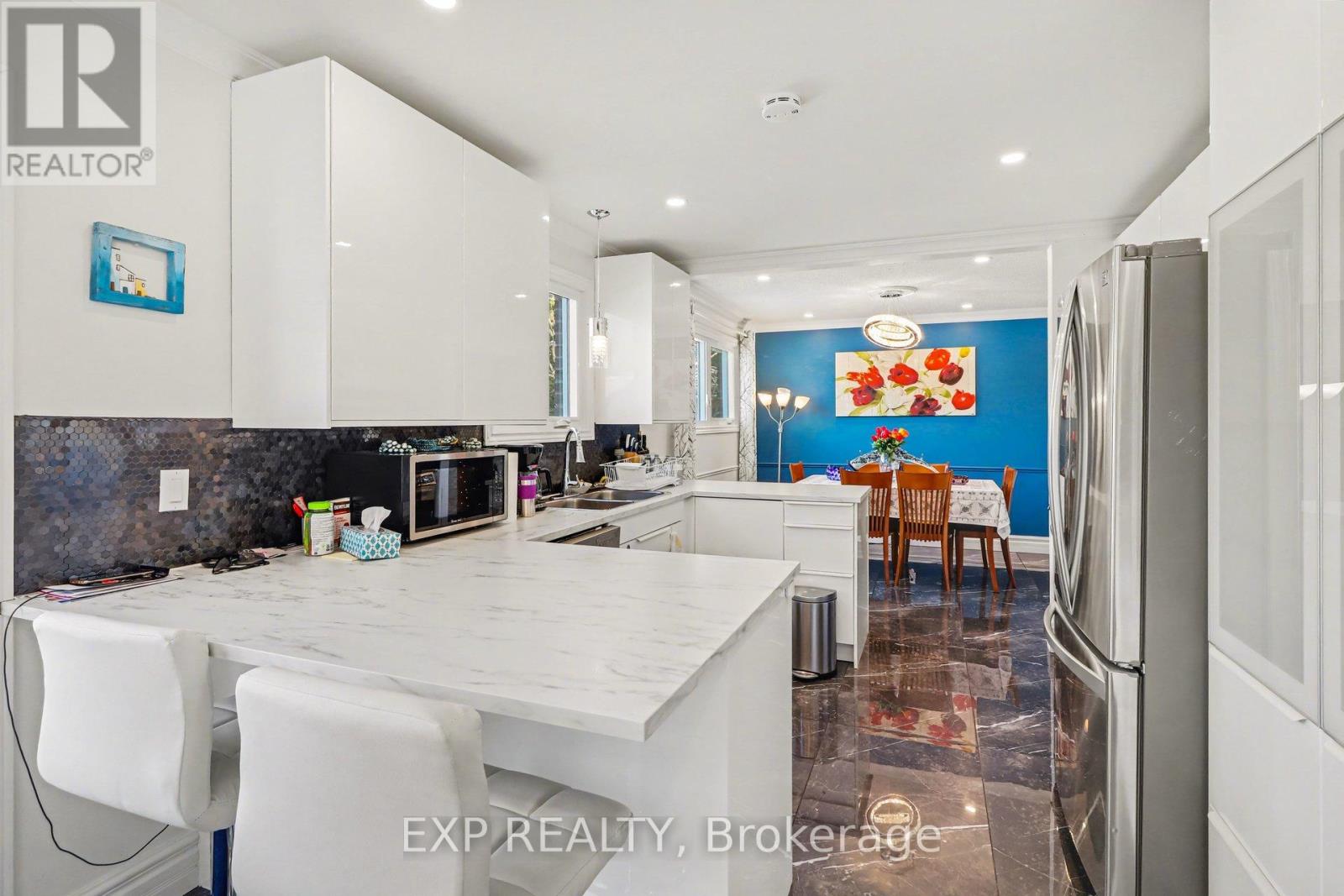 2332 Ogilvie Road, Ottawa, Ontario  K1J 7N6 - Photo 10 - X12942988